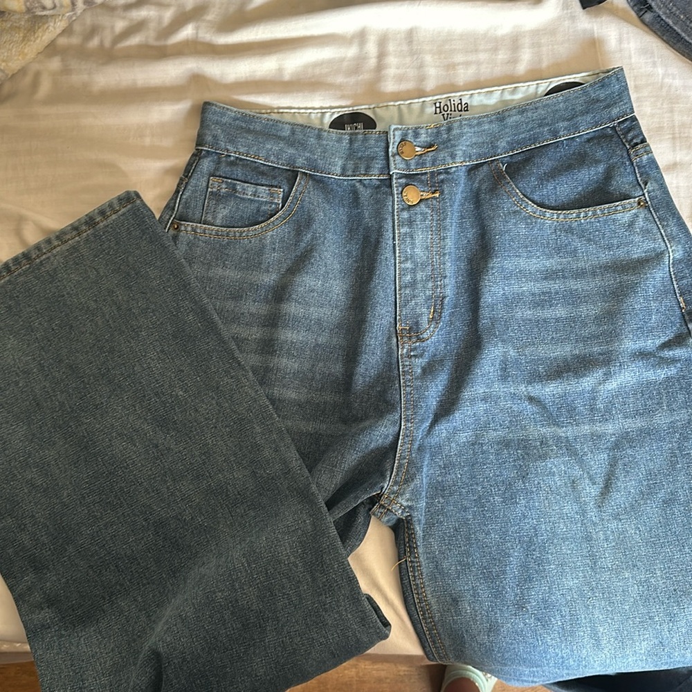 oversized blue jeans